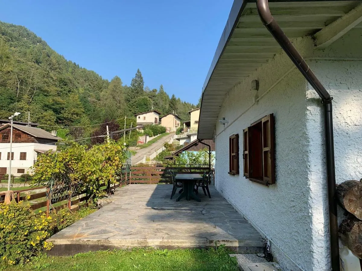 Holiday home Villetta Nel Verde Villa Sondrio