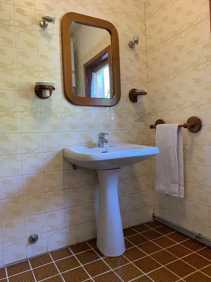 Casa de Férias Villetta Nel Verde Vila Sondrio