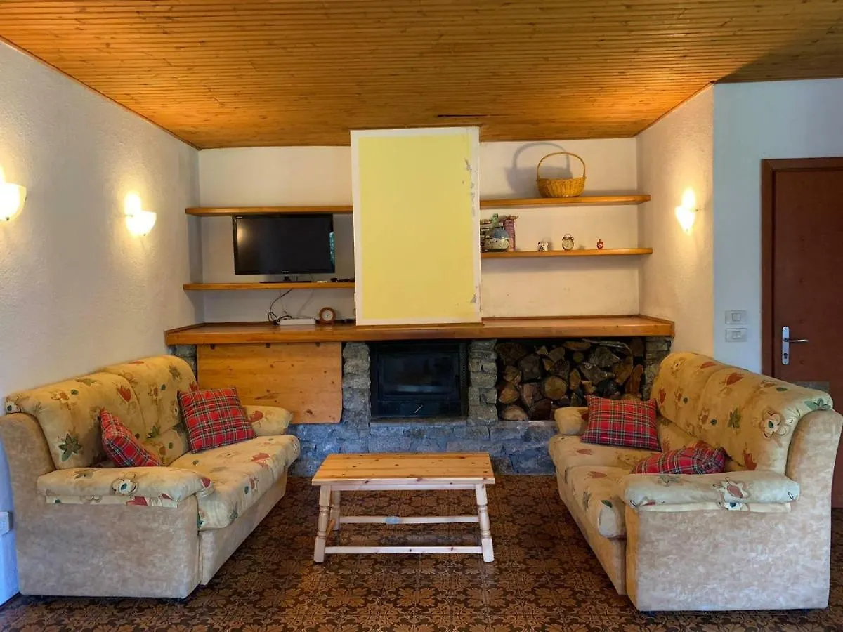 Villetta nel verde Villa Sondrio Casa vacanze
